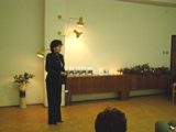 Moder�torka ve�era Mgr. Vlasta Koll�rov� pri uv�tan� host�