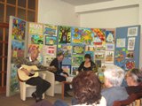Jozef Ban� pri hre na gitaru